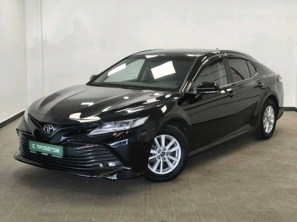 Toyota Camry VIII (XV70)