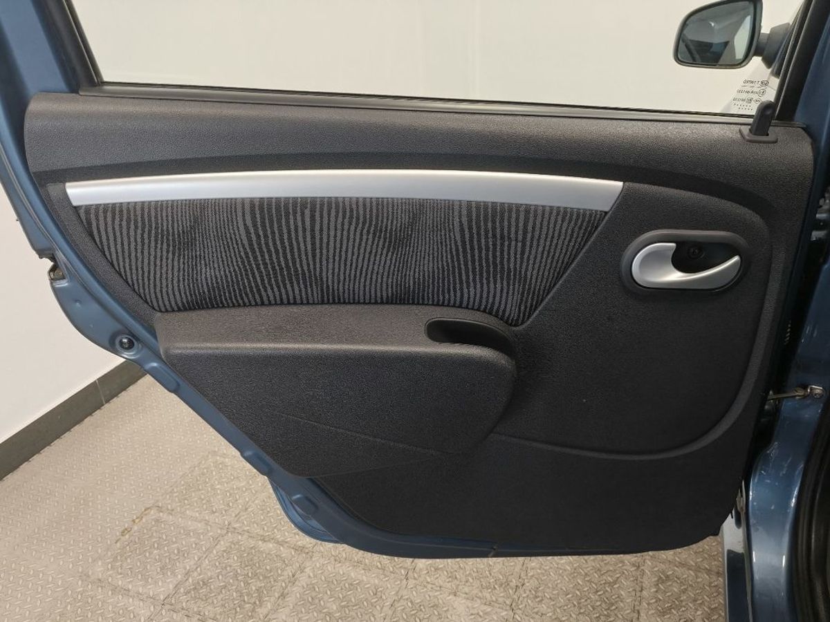 Renault Logan I Рестайлинг