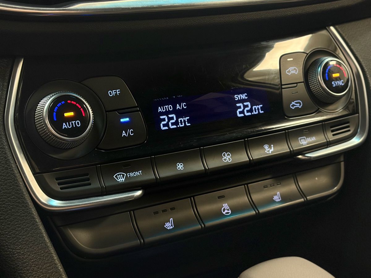 Hyundai Santa Fe IV
