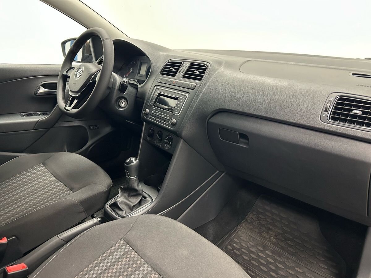 Volkswagen Polo V Рестайлинг