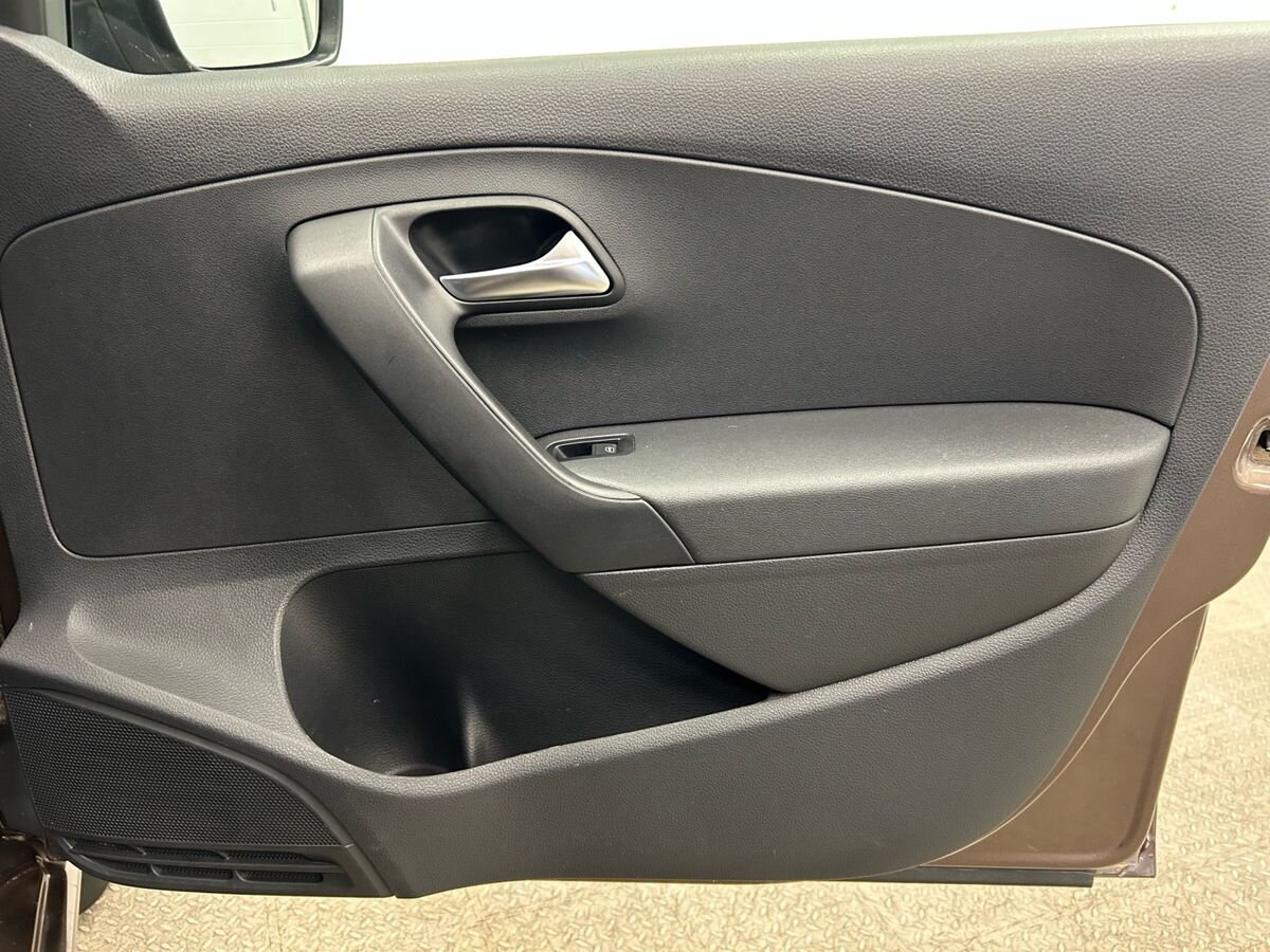 Volkswagen Polo V Рестайлинг