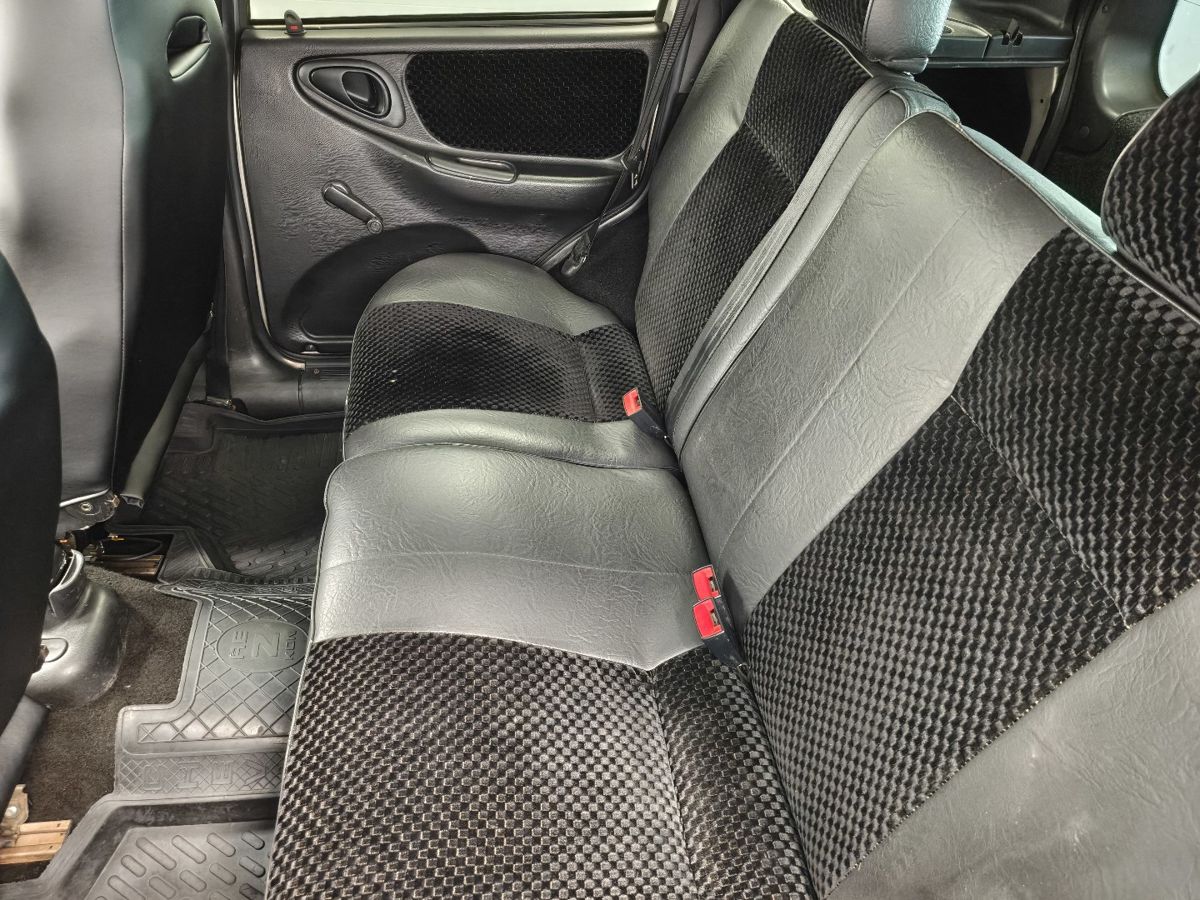 Chevrolet Niva I