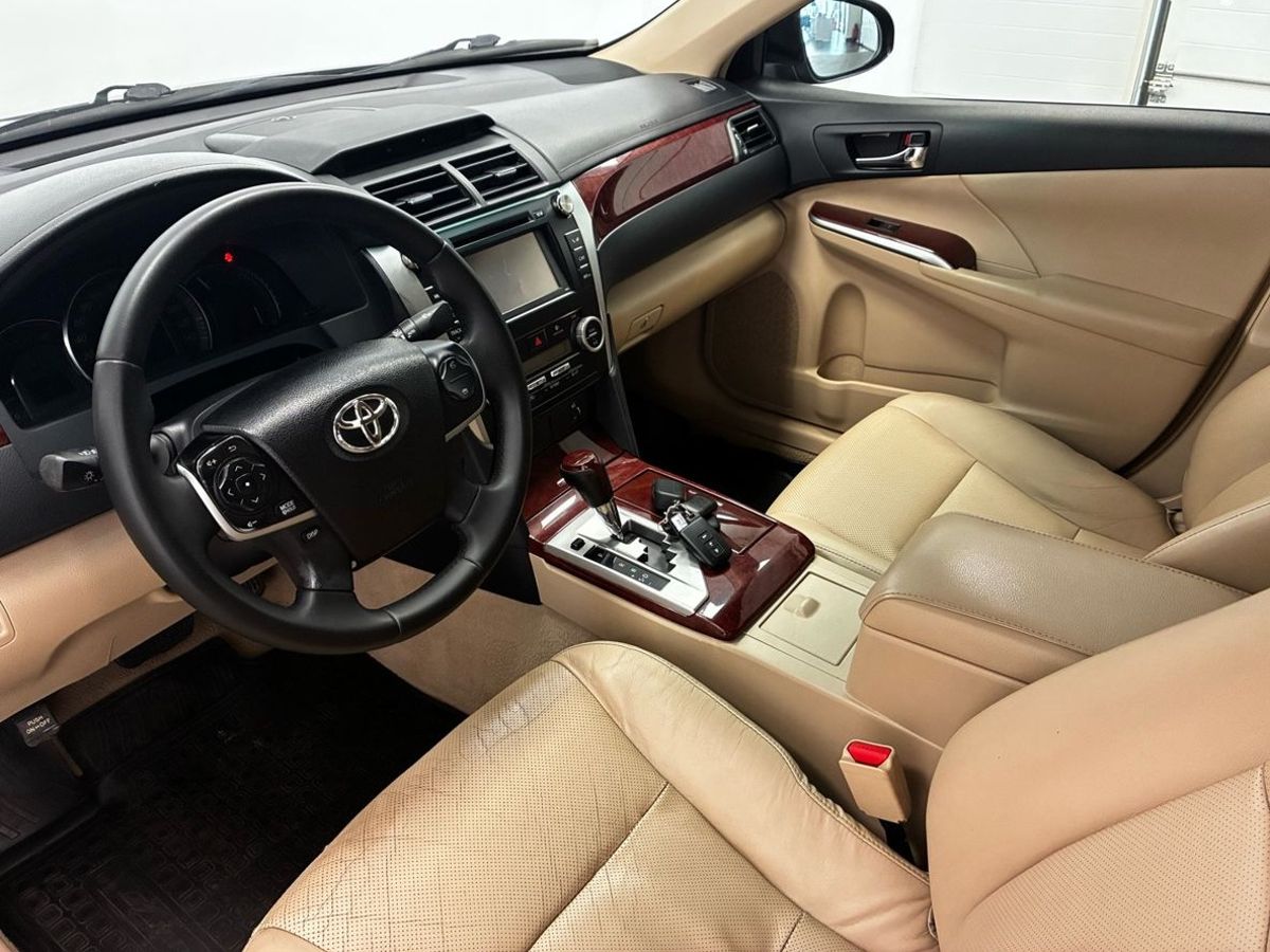 Toyota Camry VII (XV50)