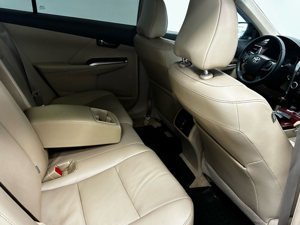 Toyota Camry VII (XV50)