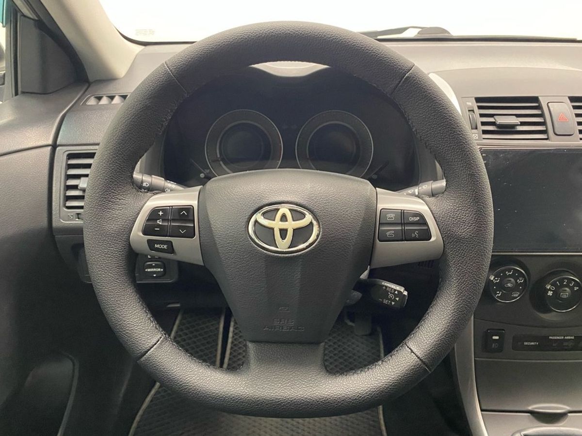 Toyota Corolla X (E140, E150) Рестайлинг