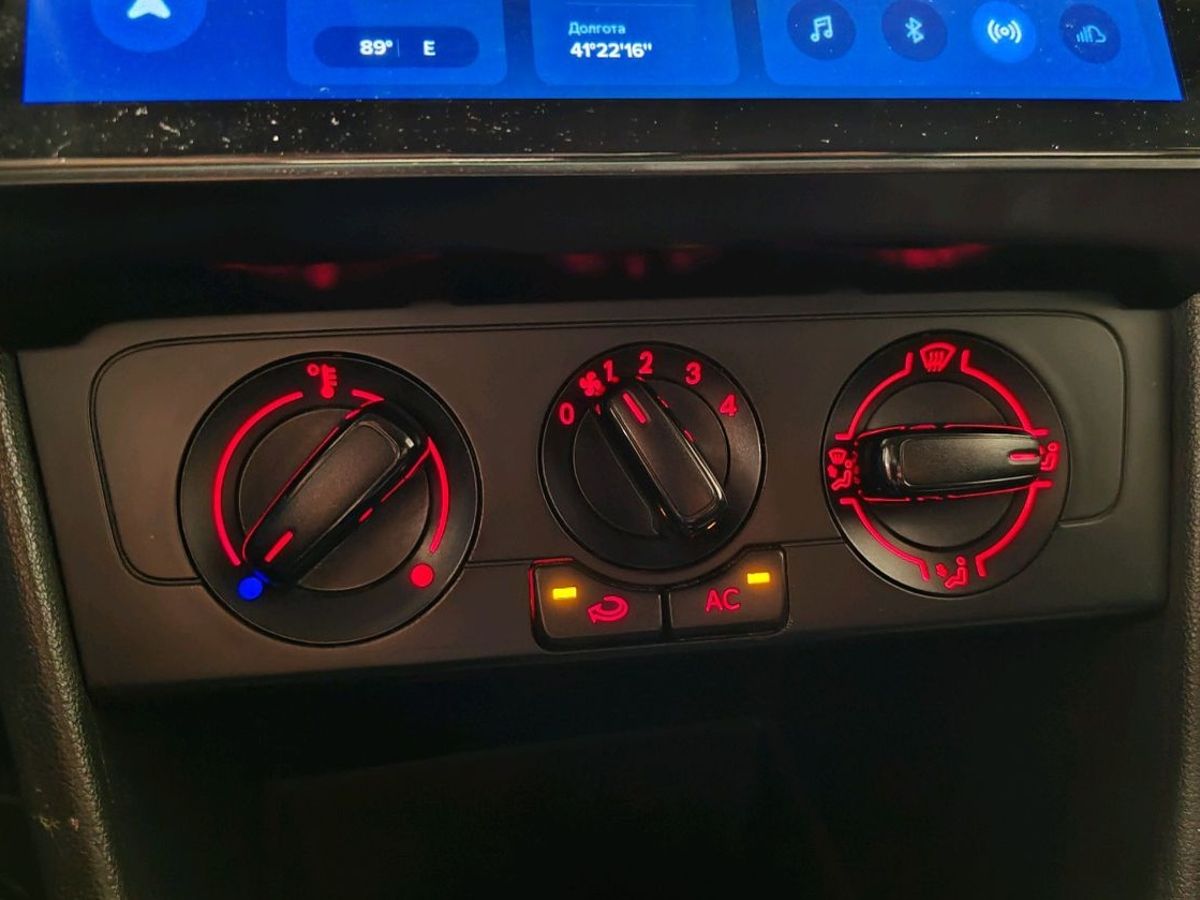Volkswagen Polo V