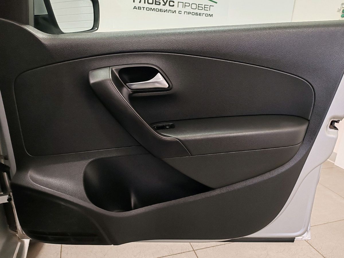 Volkswagen Polo V