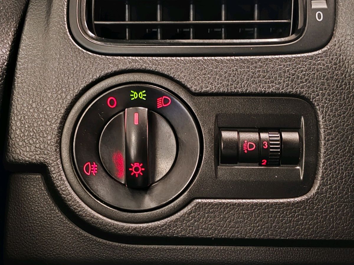 Volkswagen Polo V