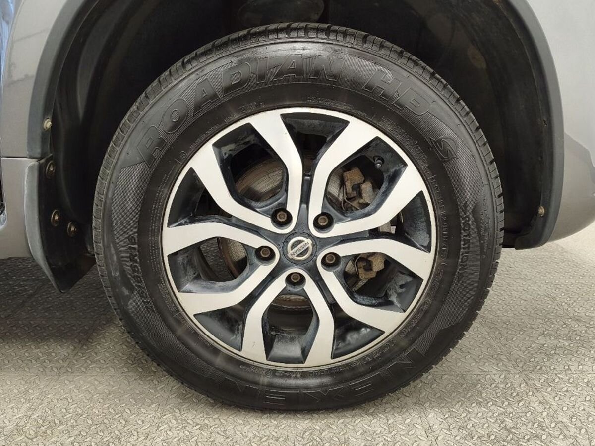Nissan Terrano III (D10)
