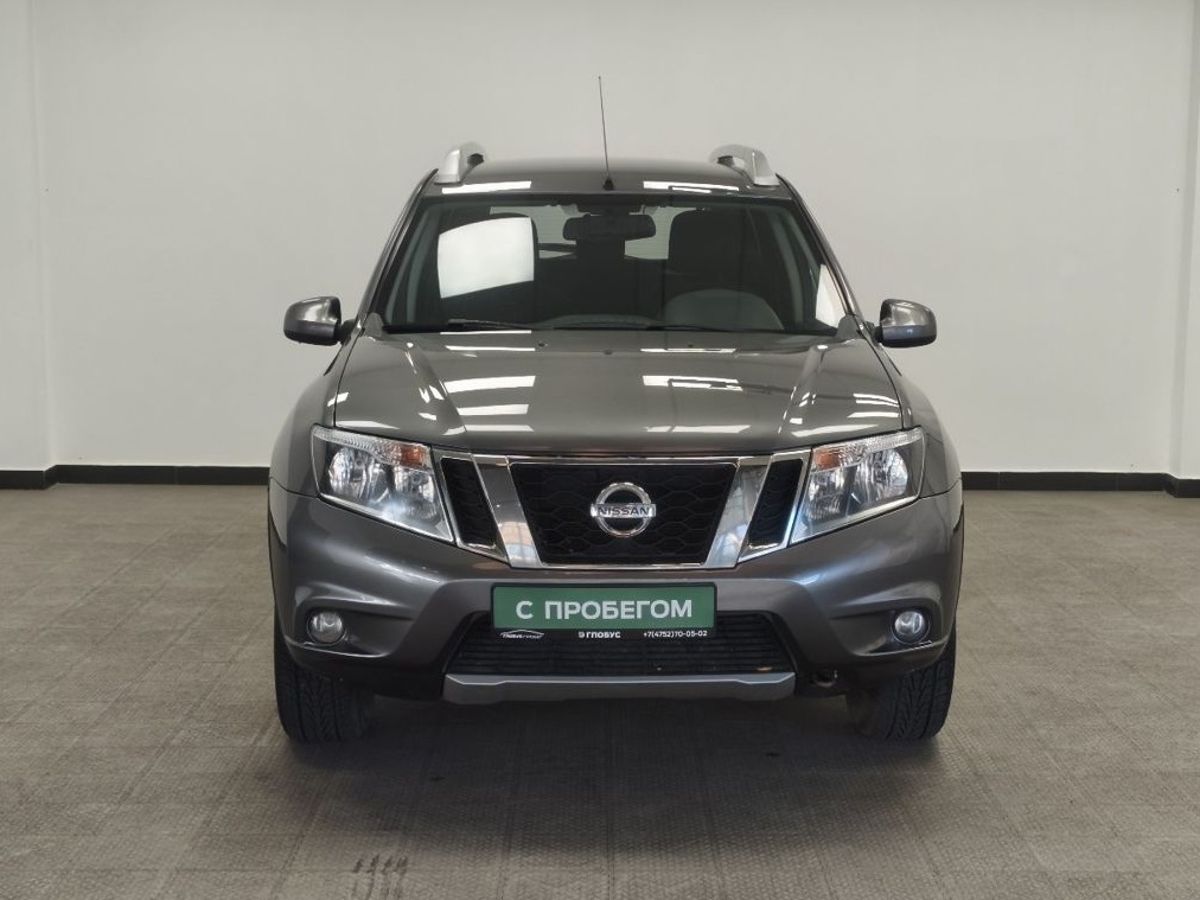 Nissan Terrano III (D10)