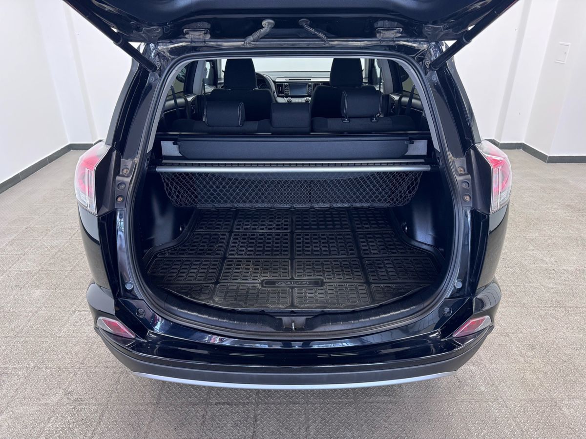 Toyota RAV4 IV (XA40) Рестайлинг