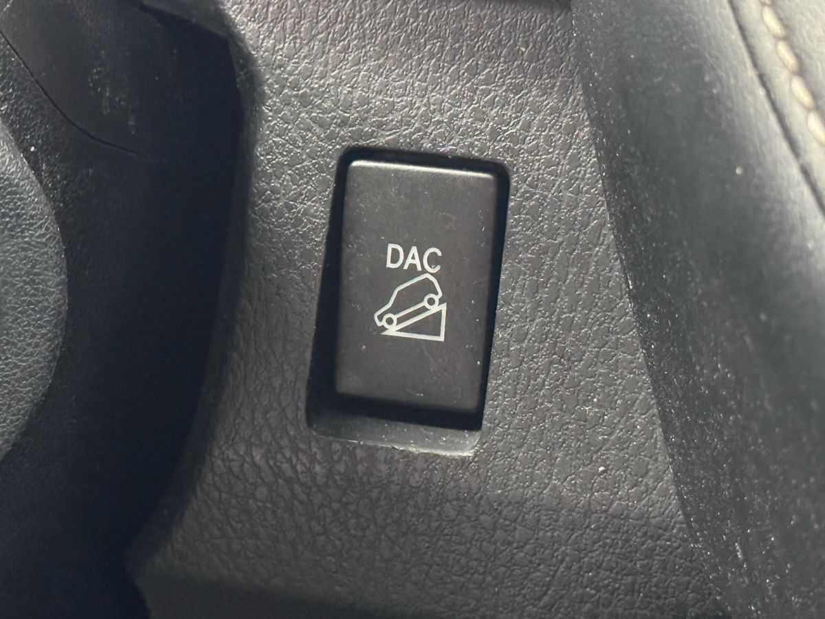 Toyota RAV4 IV (XA40) Рестайлинг