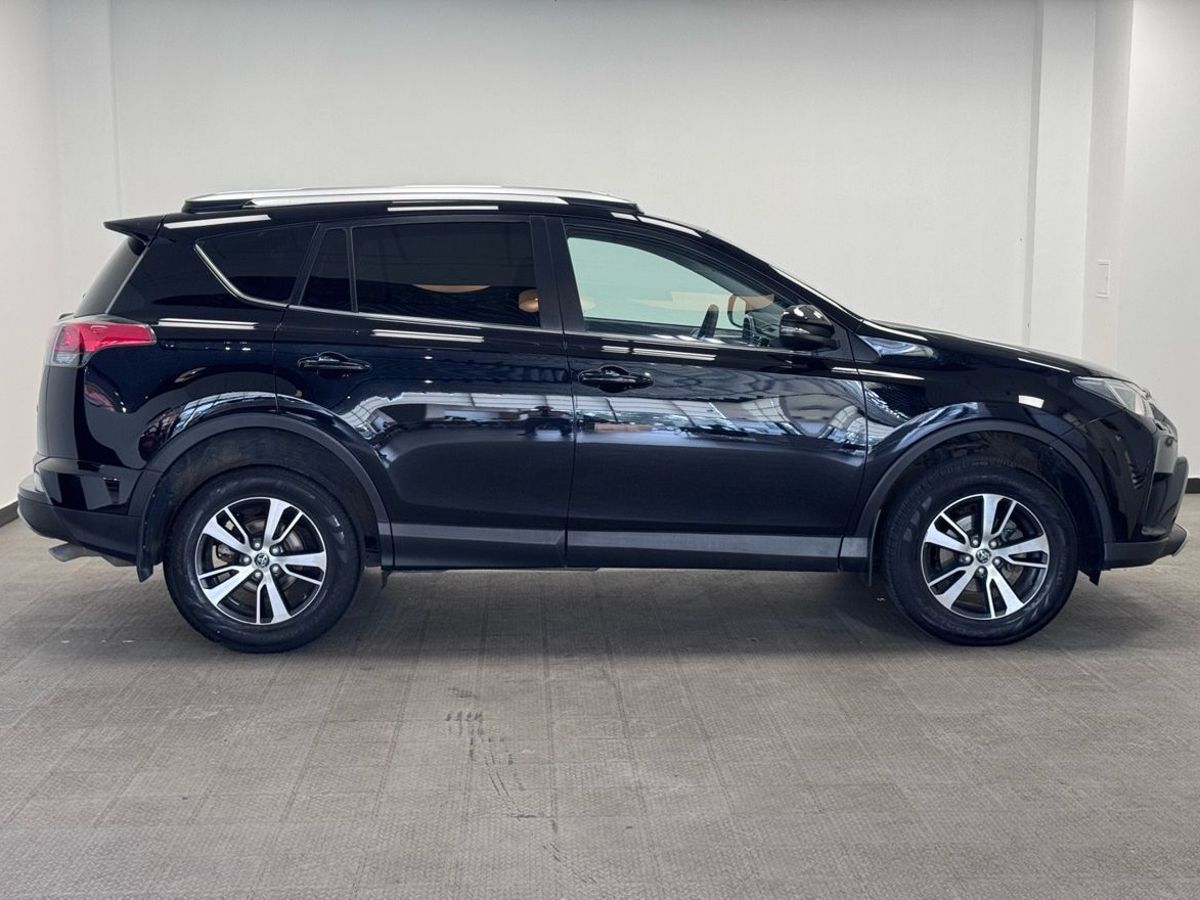 Toyota RAV4 IV (XA40) Рестайлинг