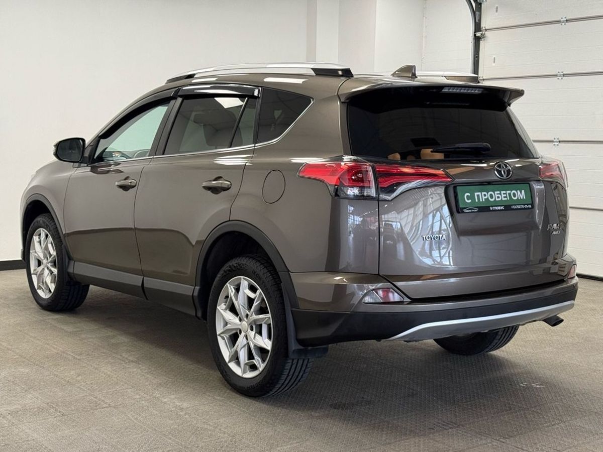 Toyota RAV4 IV (XA40) Рестайлинг