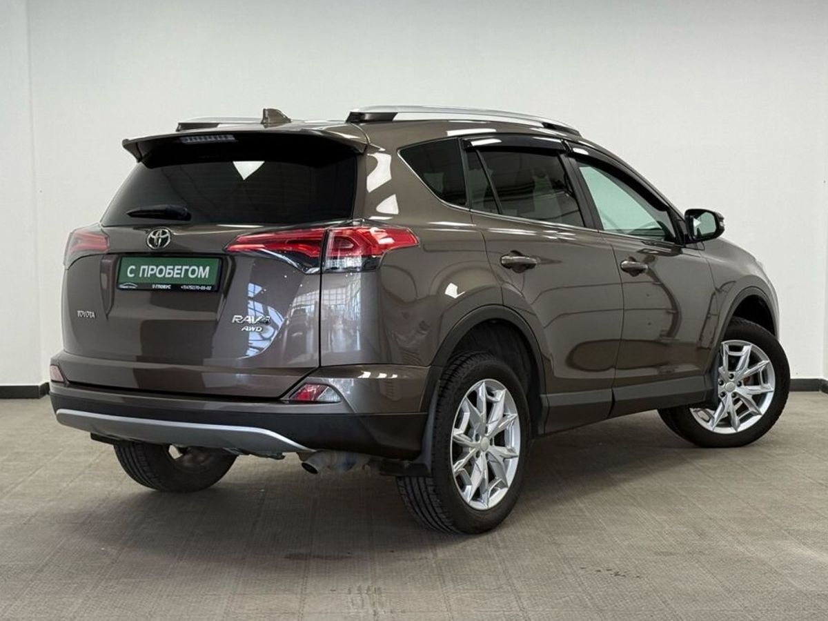 Toyota RAV4 IV (XA40) Рестайлинг