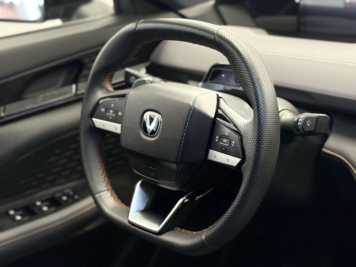 Changan UNI-V I