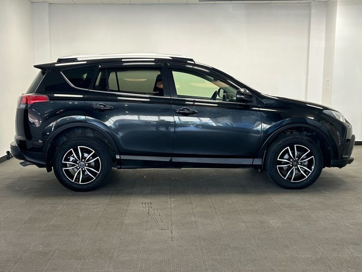 Toyota RAV4 IV (XA40) Рестайлинг