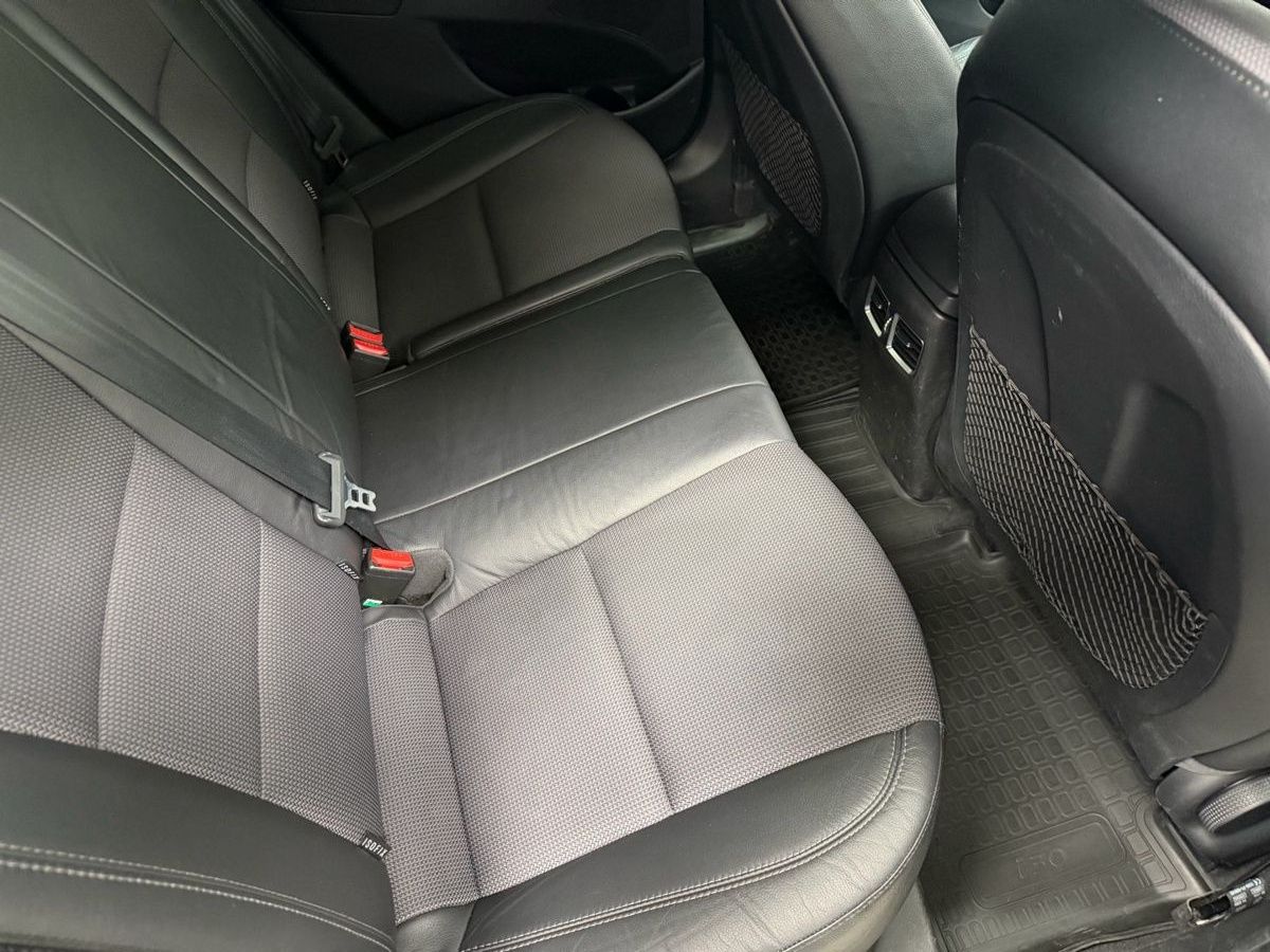 Hyundai i30 II
