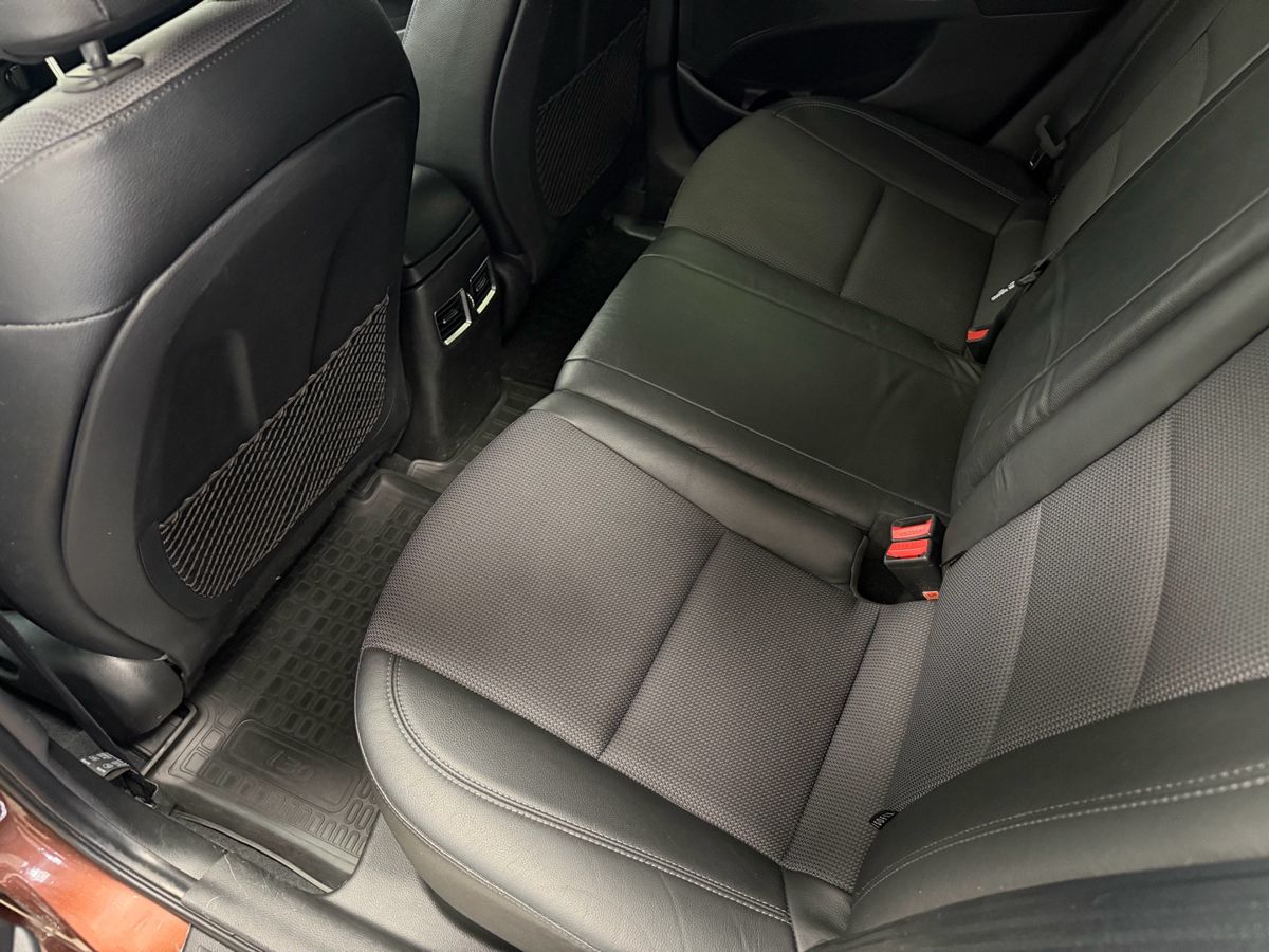 Hyundai i30 II
