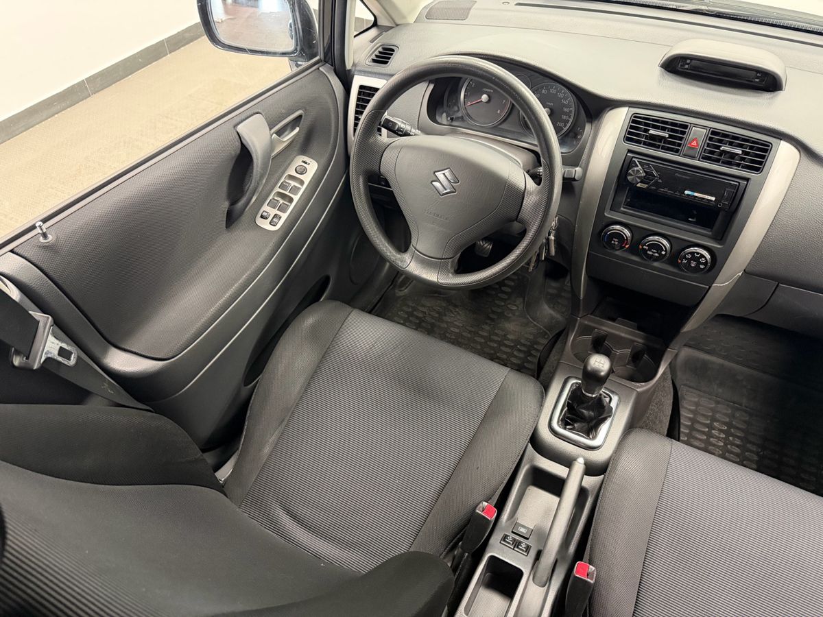 Suzuki Liana I Рестайлинг