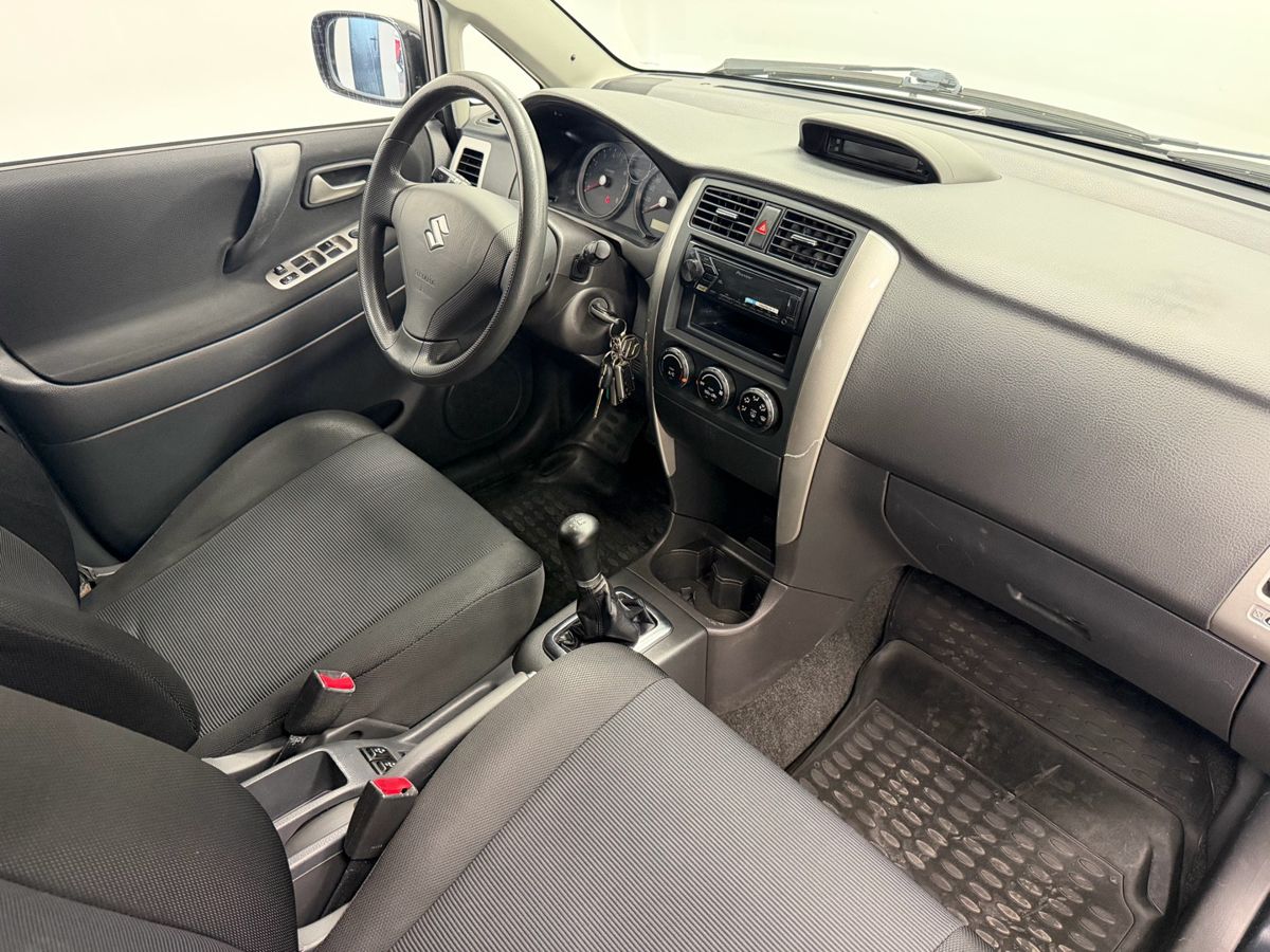 Suzuki Liana I Рестайлинг