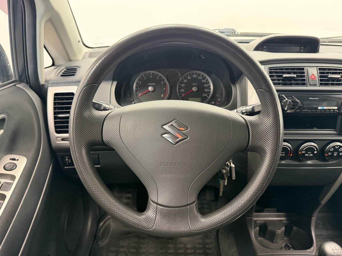 Suzuki Liana I Рестайлинг