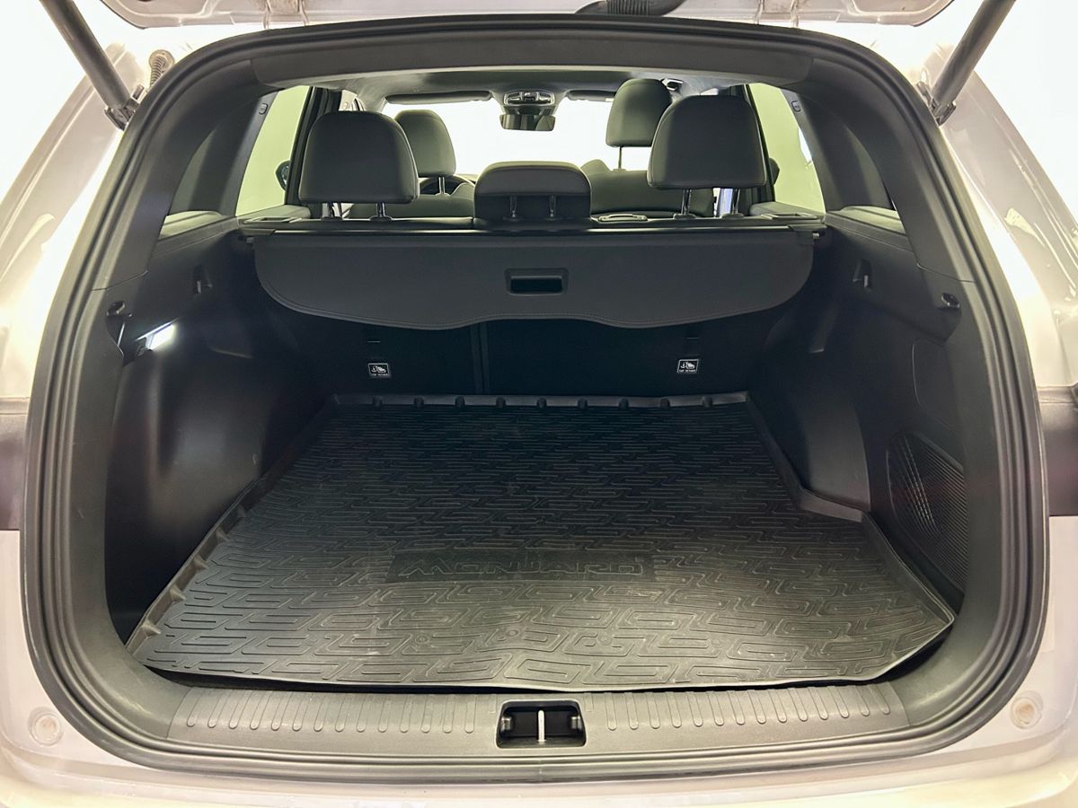 Geely Monjaro I