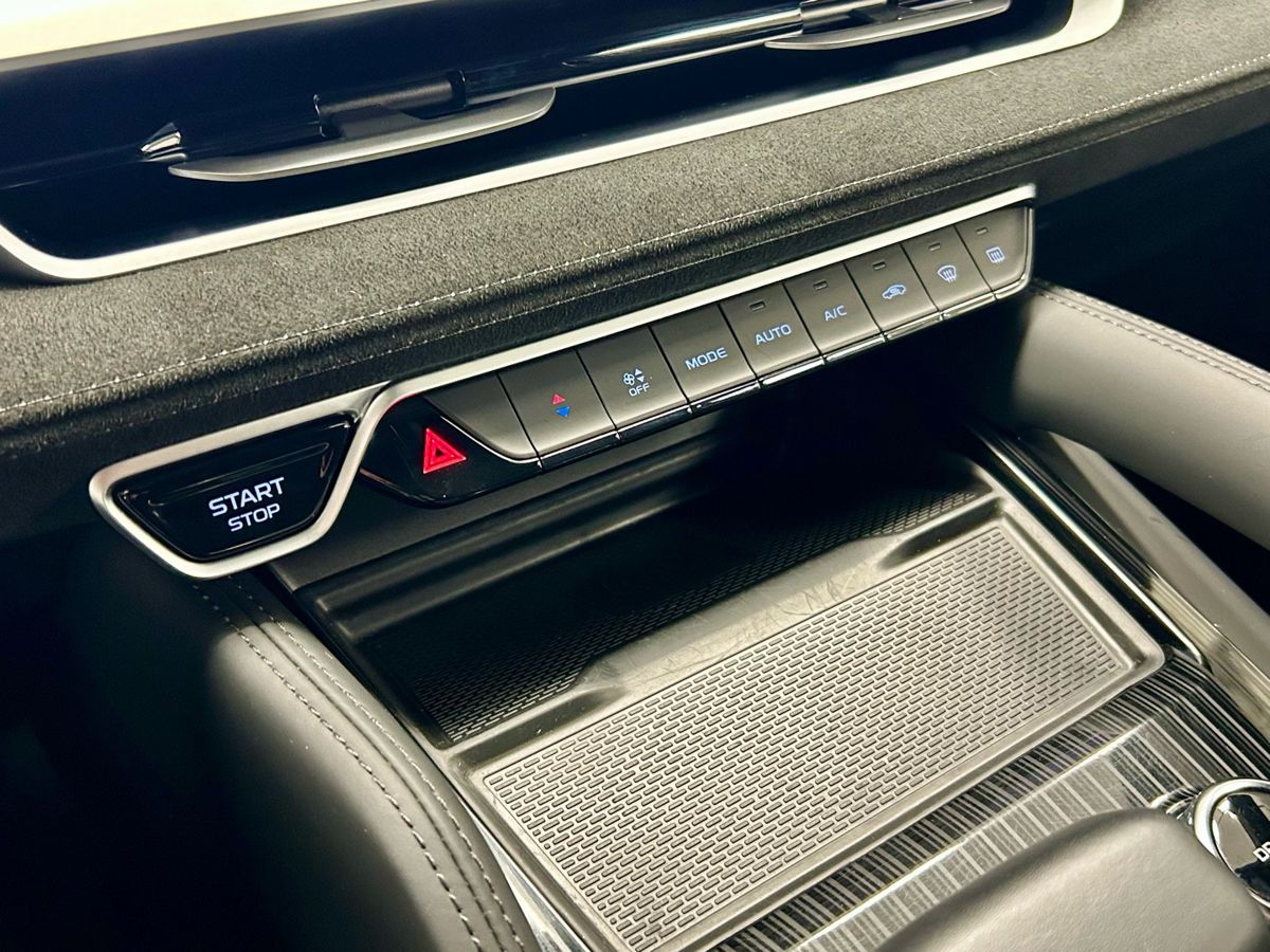 Geely Monjaro I