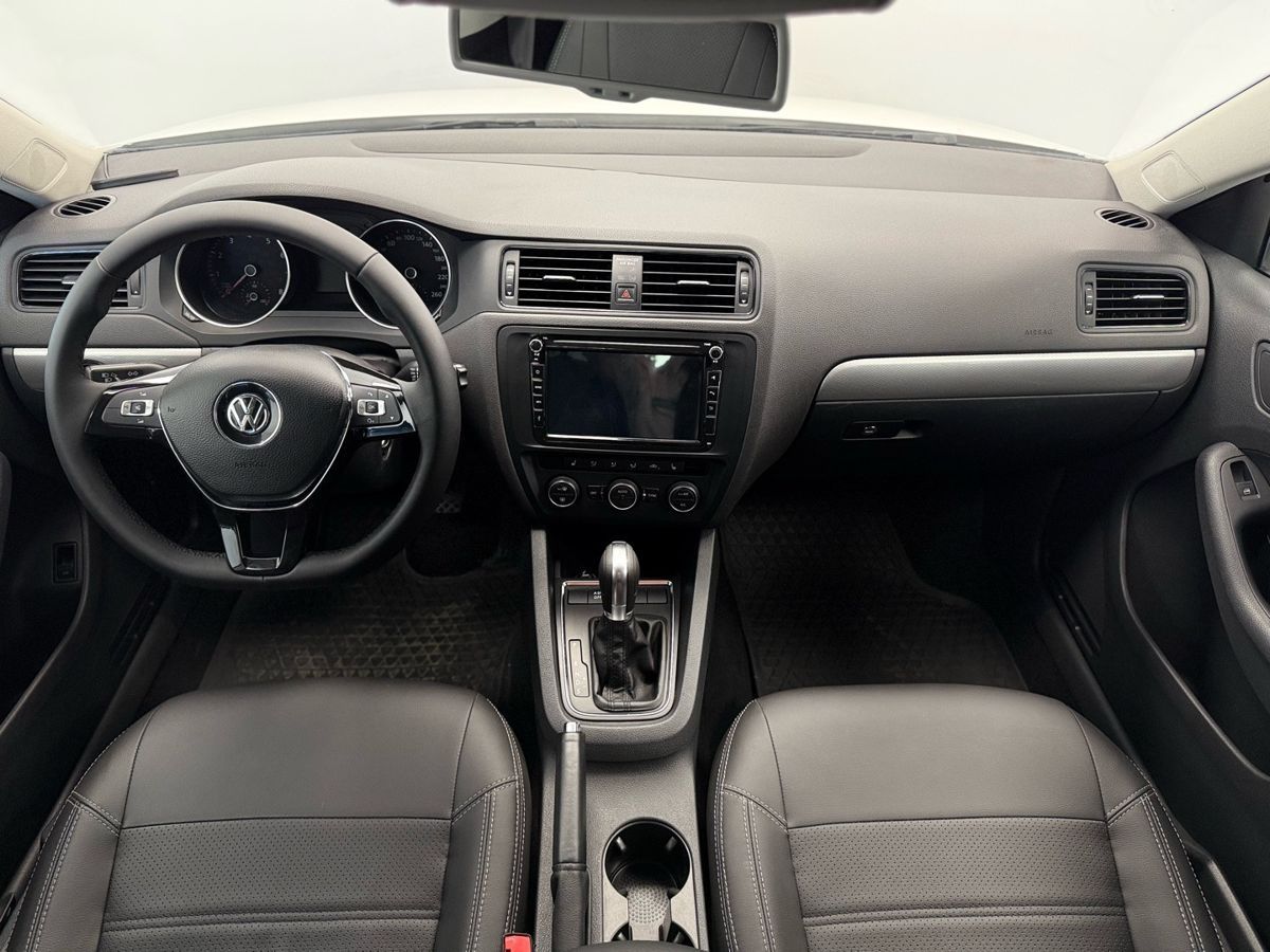 Volkswagen Jetta VI