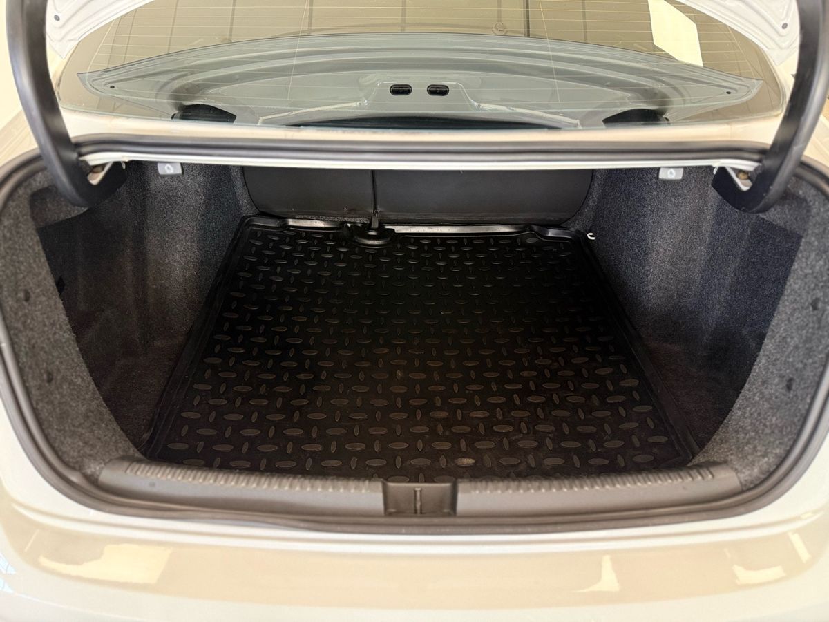Volkswagen Jetta VI