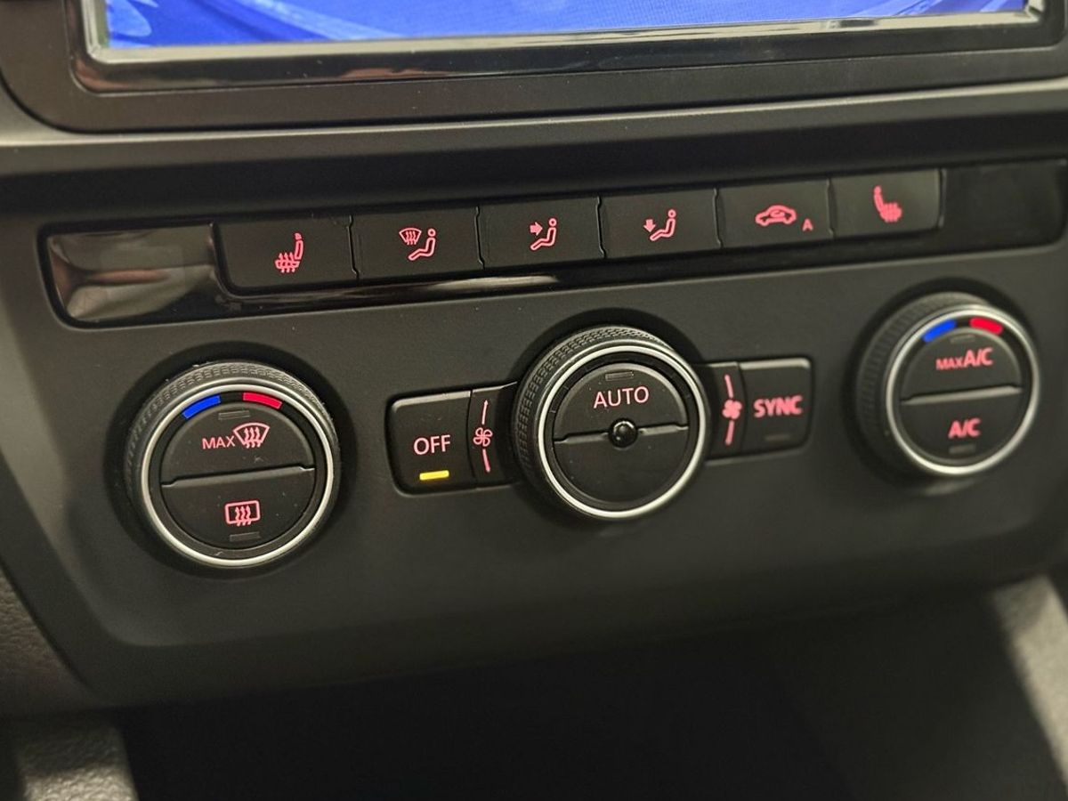 Volkswagen Jetta VI