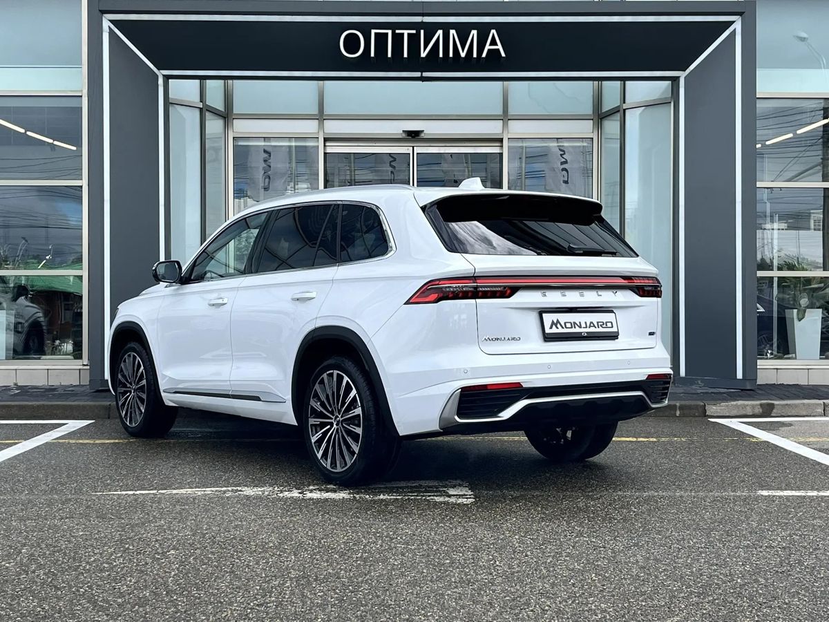 Geely Monjaro Flagship