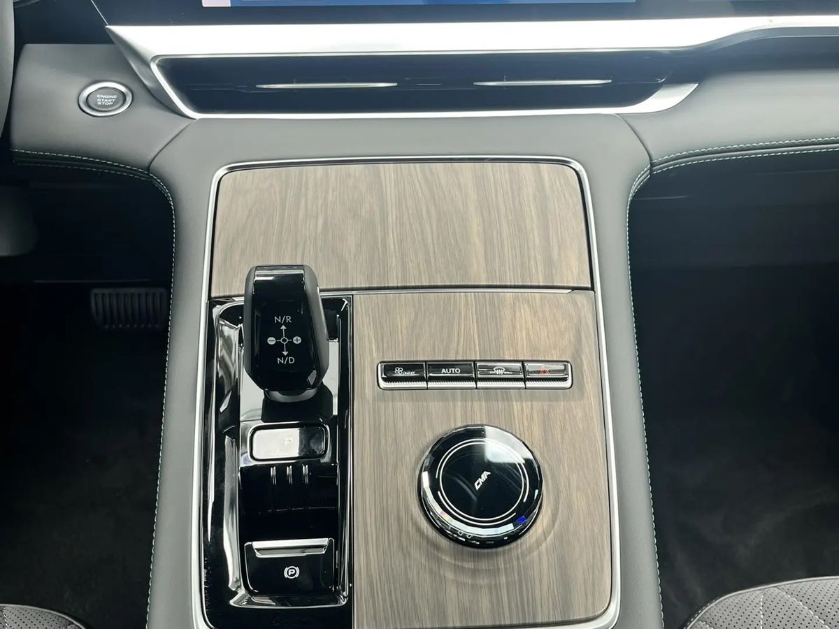 Geely Monjaro Люкс (2023-2025)