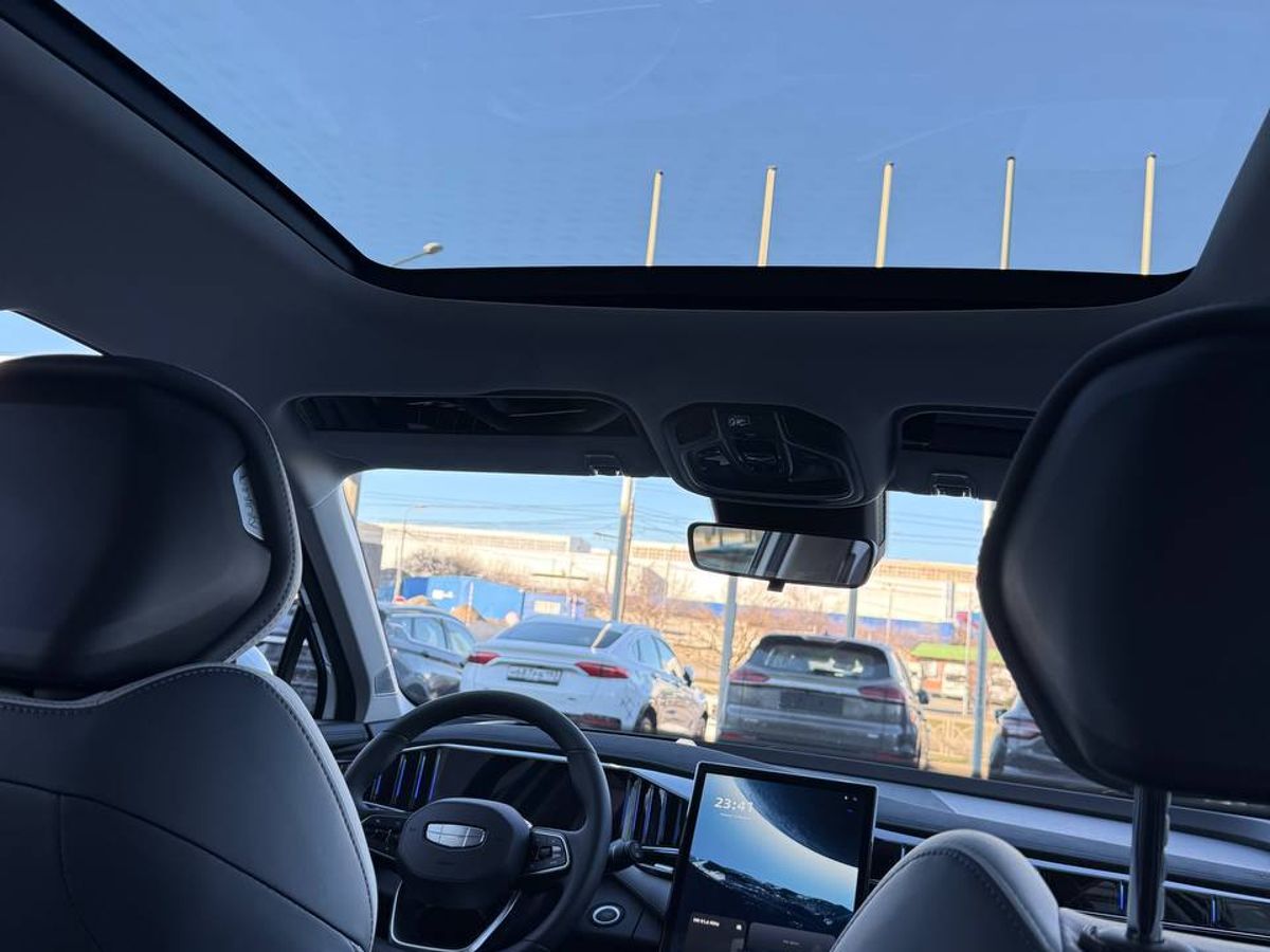 Geely Atlas Люкс