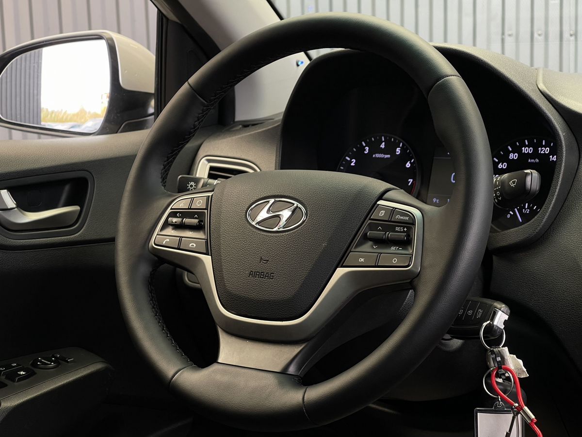 Hyundai Solaris, фотография 12
