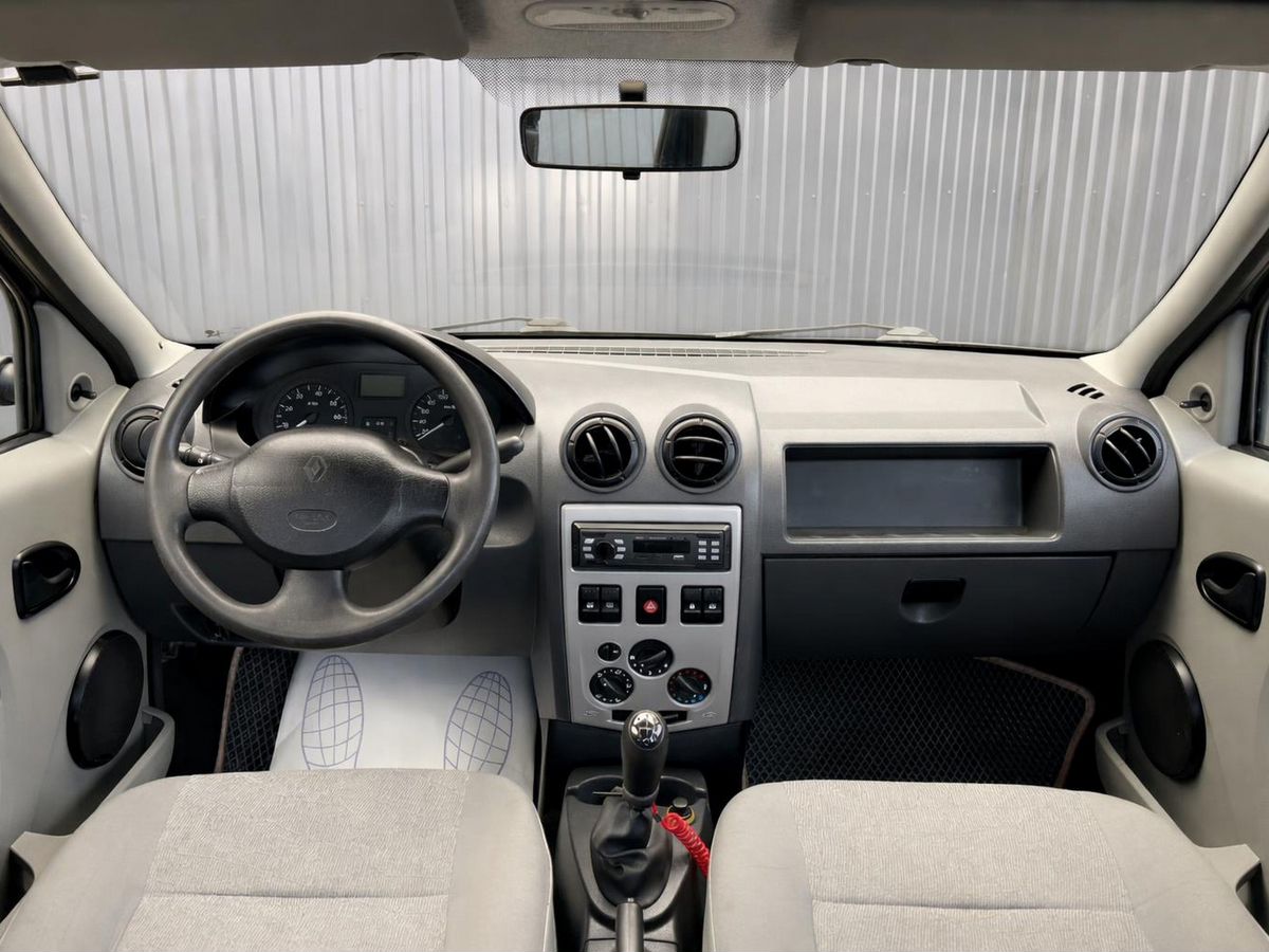 Renault Logan, фотография 6