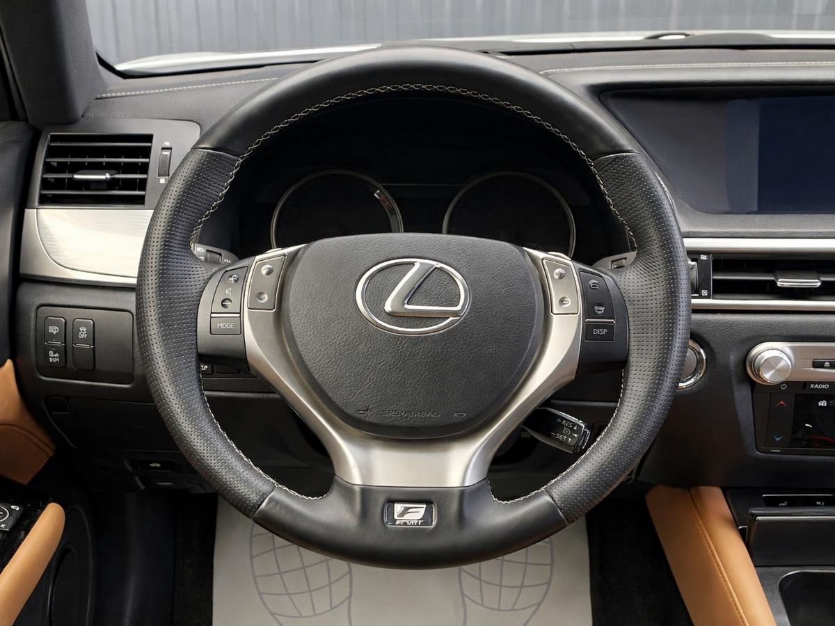 Lexus GS, фотография 7