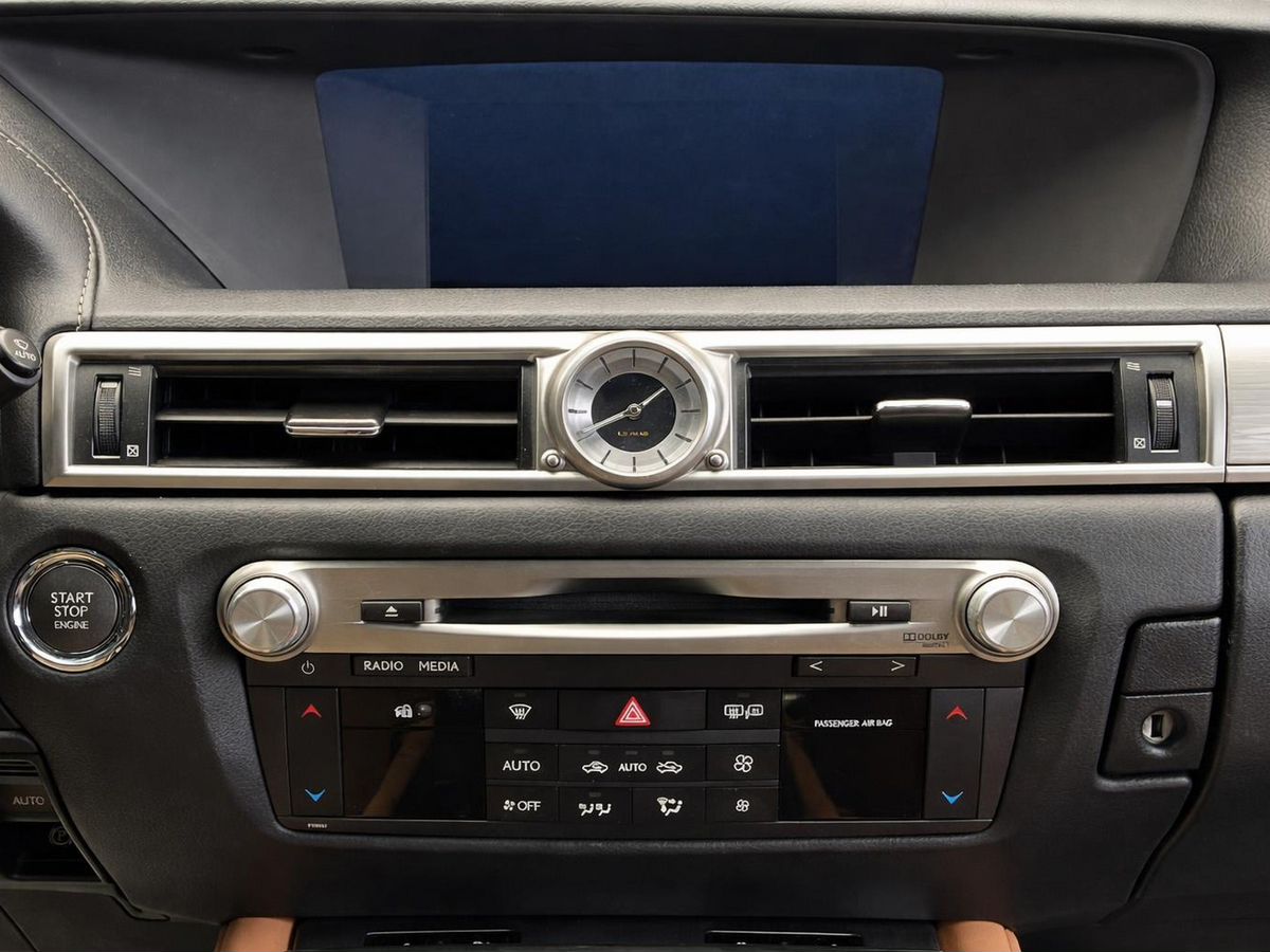 Lexus GS, фотография 11