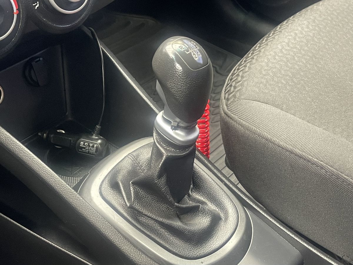 Kia Rio, фотография 12