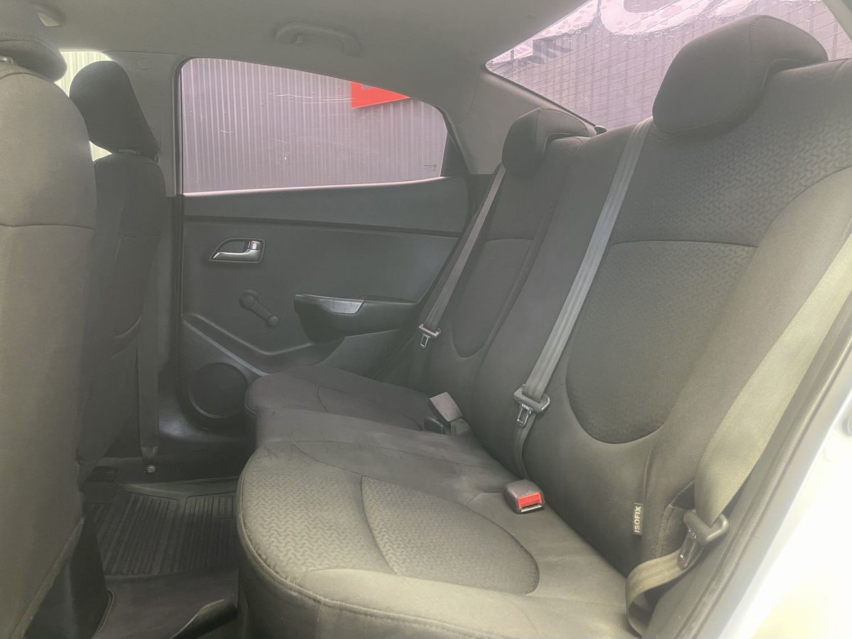 Kia Rio, фотография 17