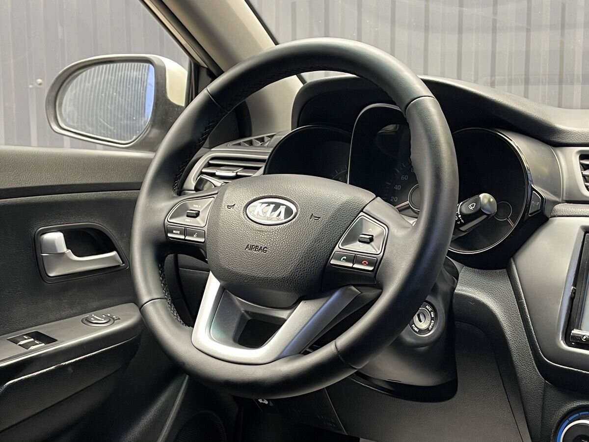 Kia Rio, фотография 10