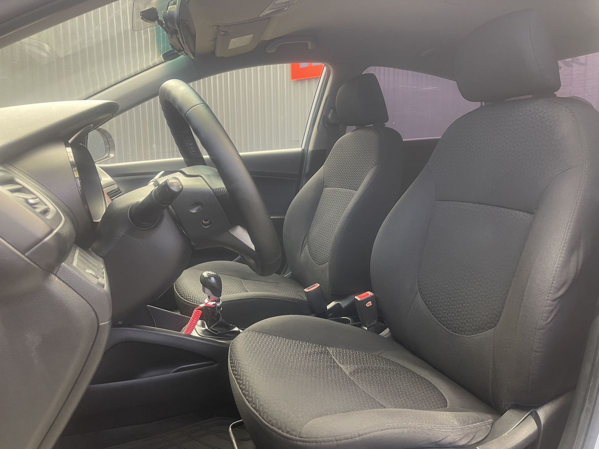 Kia Rio, фотография 15