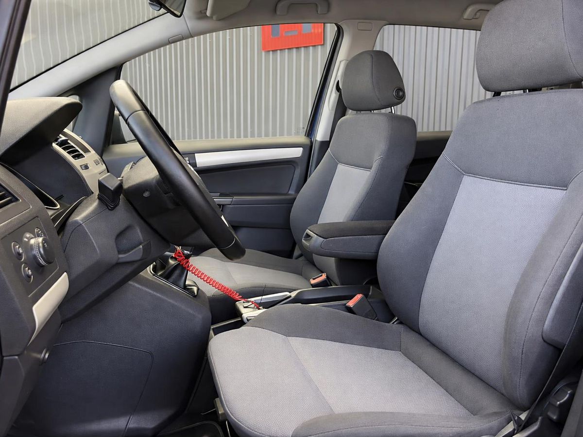 Opel Zafira, фотография 14