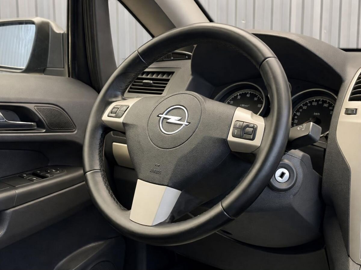 Opel Zafira, фотография 8