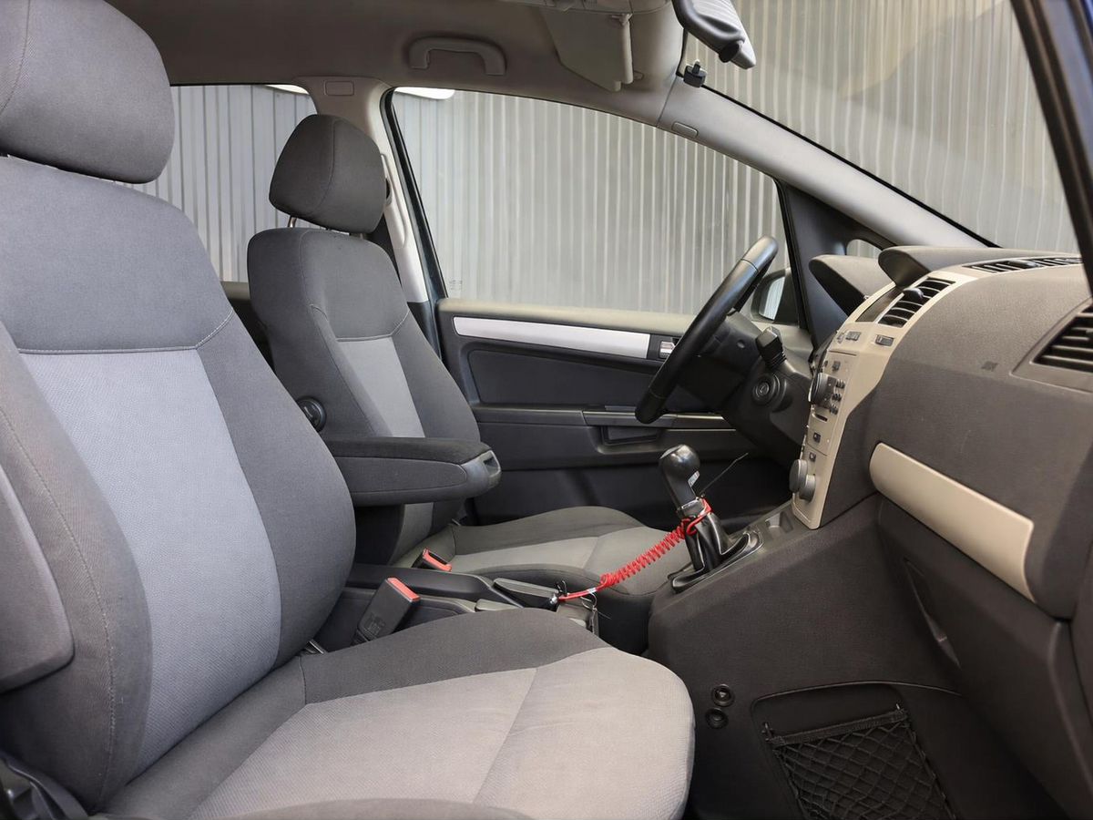 Opel Zafira, фотография 15