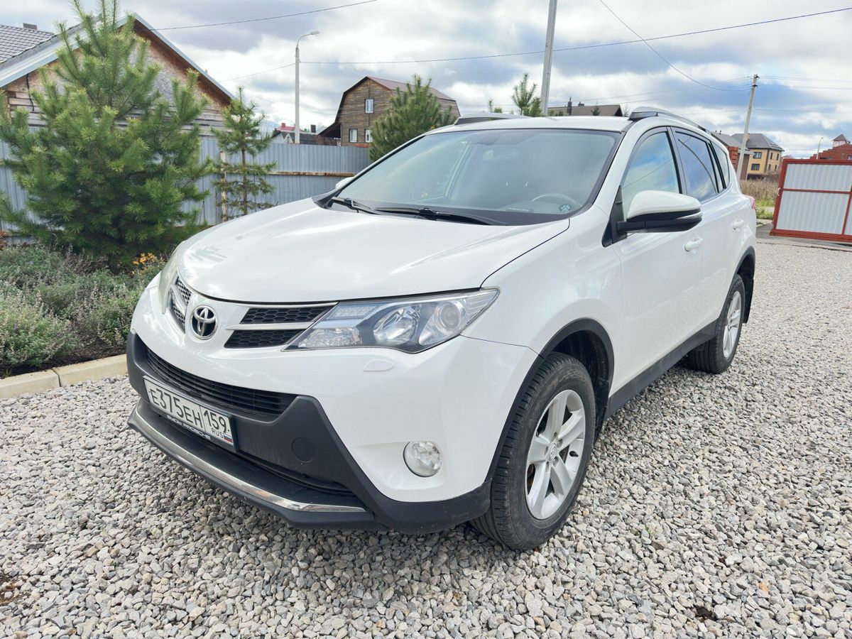 Toyota RAV4, фотография 6