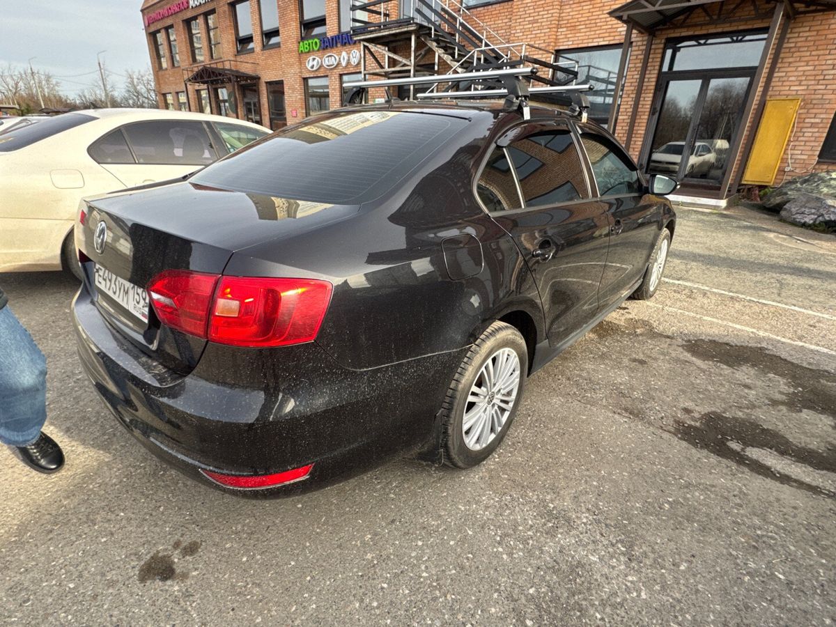 Volkswagen Jetta, фотография 2