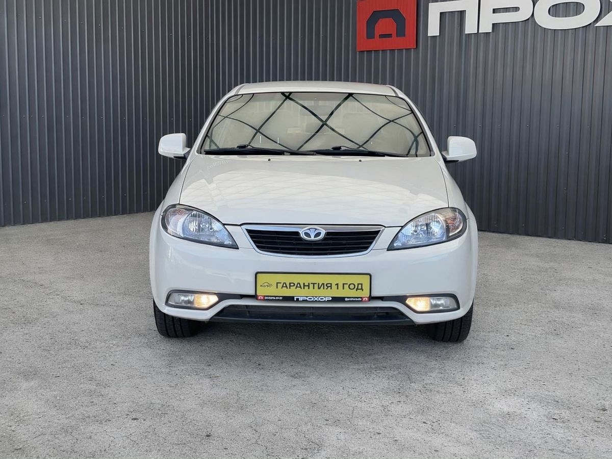 Daewoo Gentra, фотография 2