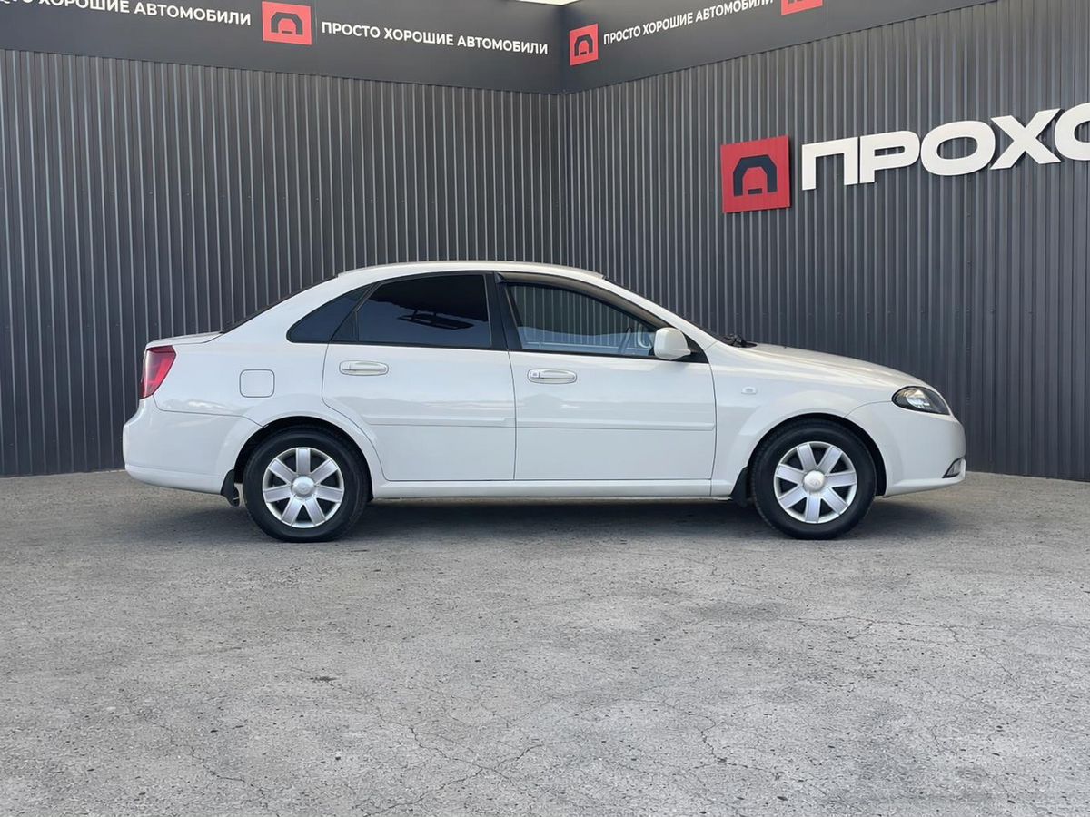 Daewoo Gentra, фотография 23