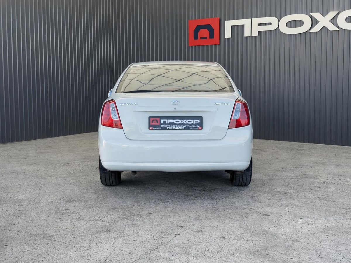 Daewoo Gentra, фотография 25